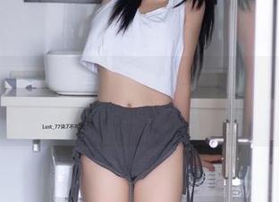 想和柒柒要乖哦一同晒太阳？全套天台学姐的阳光图片奉上