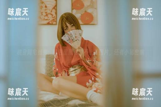 桃良阿宅姐姐：图包里藏着的不止是图片，还有小秘密哦