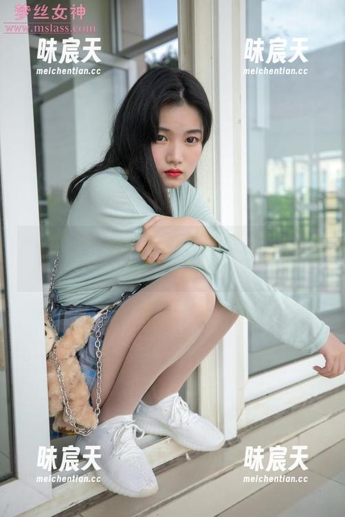 梦丝女神 - 莹仙女黑色写真集，全高清直接震撼你的心脏！