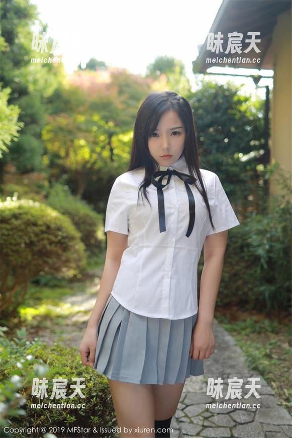 模范学院 - 南晓梦的办公室写真，让我体会到了工作的另一种“美好”！