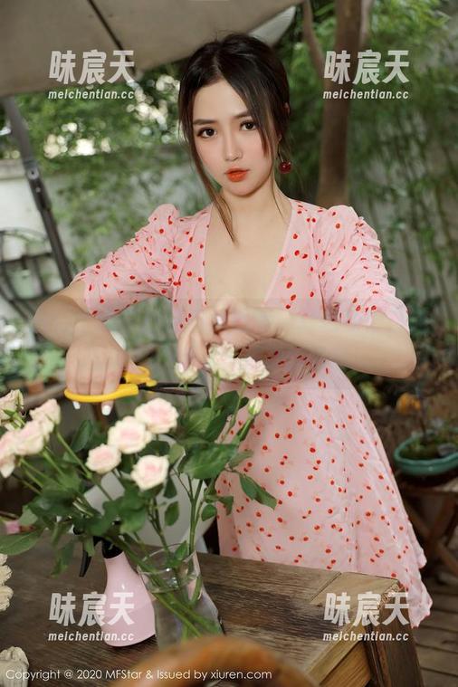 模范学院 - 打开高清图库，轻松获得白茹雪的女仆精灵，满满的萌感！