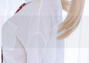 学姐樱井小莜的最新套图更新，打破你对学姐的偏见！