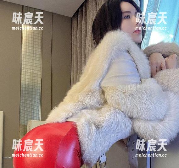 微密圈 - 没想到水蜜桃米米的红衣贵妇这么吸引人！图库分享需谨慎！