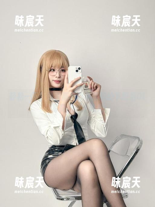 轻松一下！海克斯科技小蛋糕的下班后OL写真资源大曝光