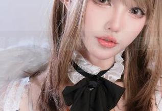 狐洛洛子图集：让白猫的慵懒气场，慢慢溜进你的心里