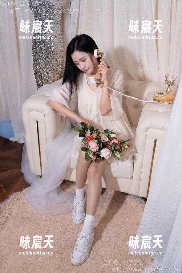 甜予摄影 - 照片里的齐齐：长白棉袜与免费的自由气息