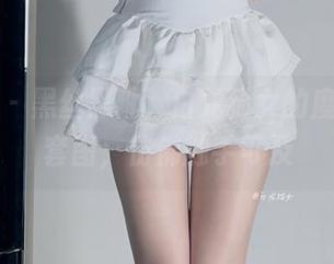 微密圈 – 黑丝黑靴，白龙猫女的魔法精选套图，仿佛触手可及
