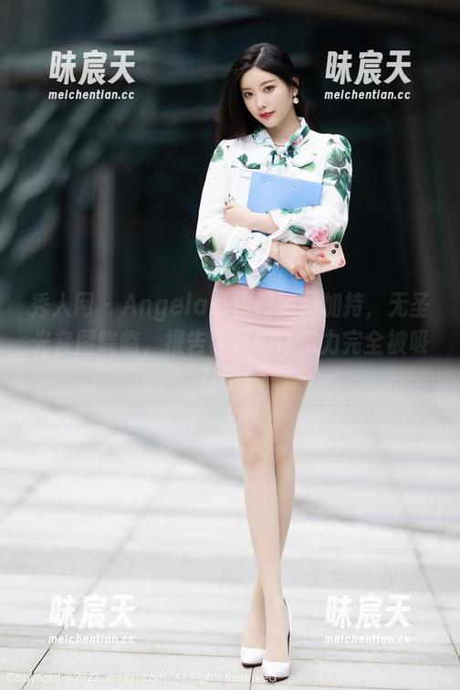 秀人网 - Angela小热巴秘密加持，无圣光套图降临，报告说我的注意力完全被吸引了！
