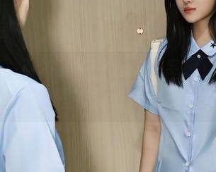秀人网 – 小海臀Rena在线呈现：女友图集唤醒的所有隐秘幻想