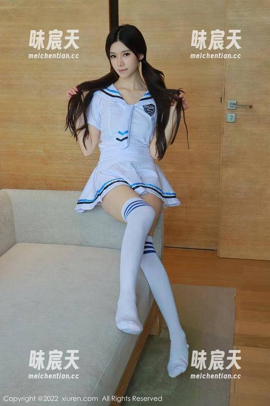 秀人网 - 最新少女心雪雪时刻：少女套图，真的是视觉享受