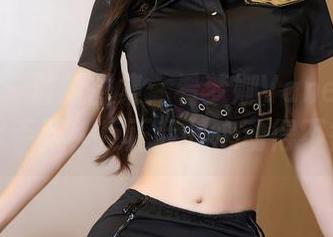 秀人网 – 最新图集：看梦娜Vanessa穿上水手服，反正我是心动得不行！
