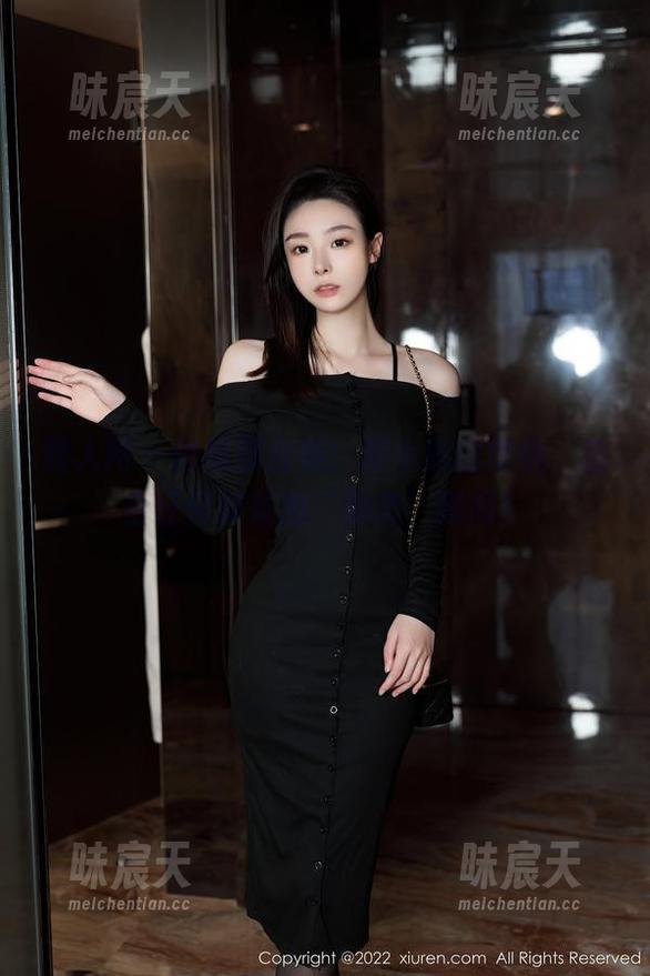 秀人网 - 体操服合集：谢小蒽的壁纸，适合任何时候的‘励志’瞬间！
