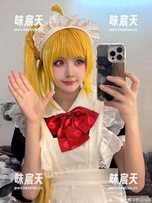 秘密花园：秋山AkI的无圣光作品带来的奇妙探险