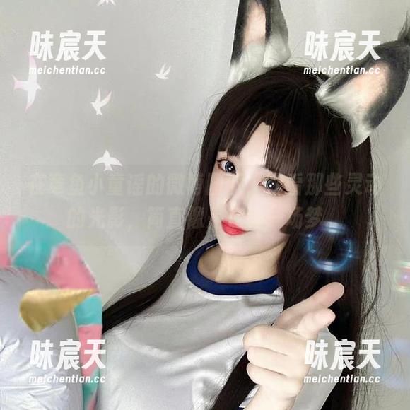 在章鱼小童谣的微博图下，观看那些灵动的光影，简直像是在等一场梦。