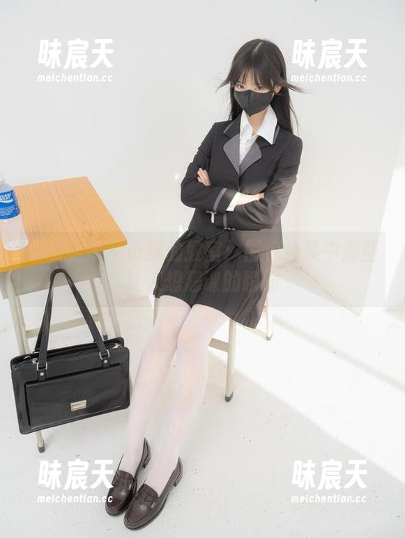 紧急企划 - 小婕的教室：图包合集中那些让人想翘课的瞬间