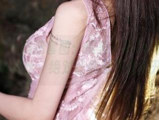 美媛馆 – 精选套图：糯美子Mini和她的极致黑丝，绝对让你忍不住点开！