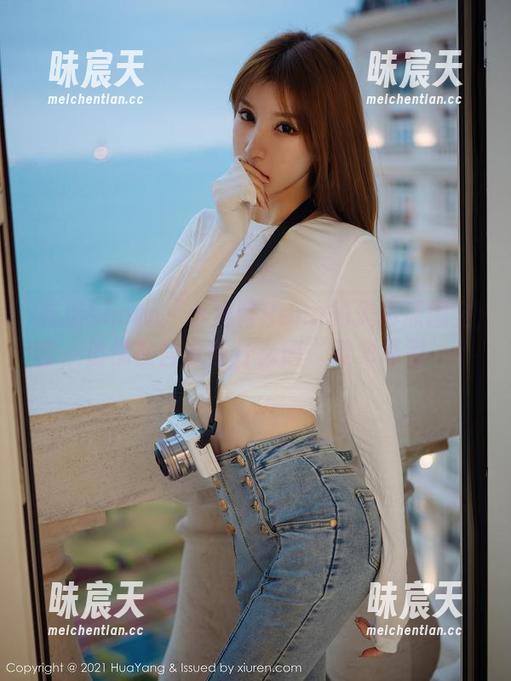 花漾show - 小海臀Rena的美脚原图全套，仿佛在告诉你什么叫‘致命吸引’！