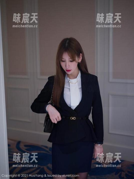 花漾show - 白裙子与朱可儿Flora的漫时光：照片合集，像是不小心溅上的水彩画。