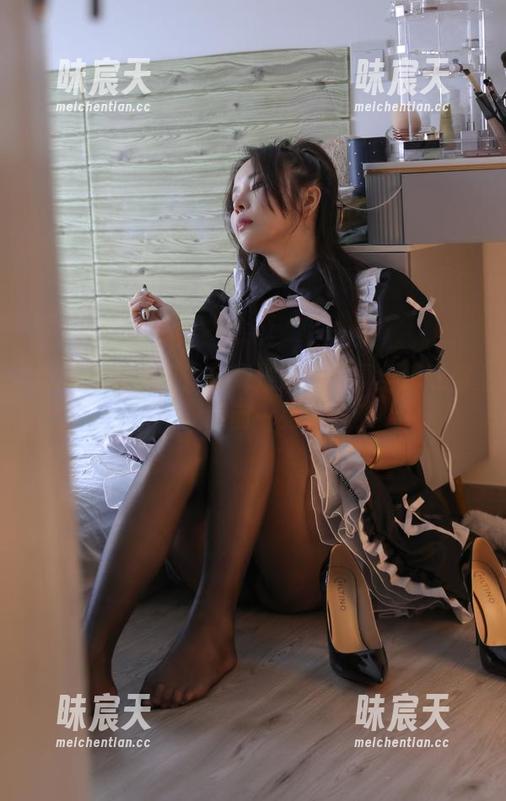重新定义清纯！苏嫣嫣阿姨写真全集让你眼前一亮