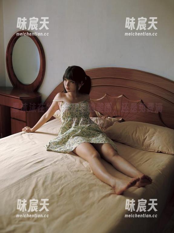 蠢沫沫在体操服红里的美图，还是免费滴，快来围观！