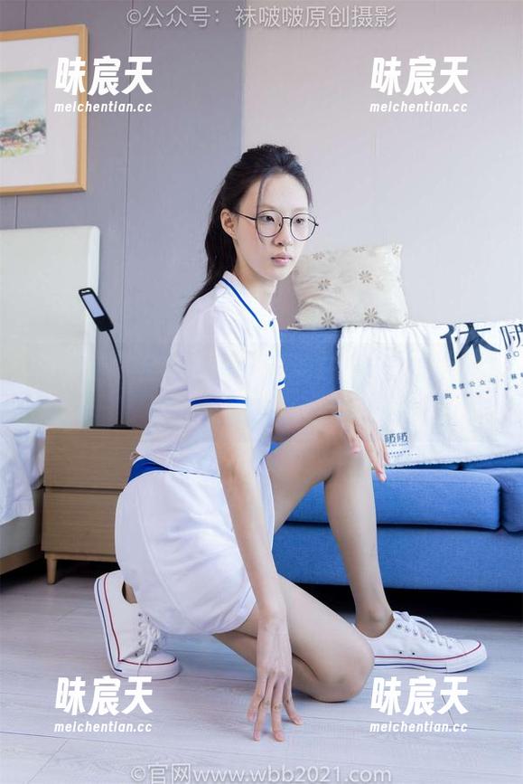 袜啵啵 - 全集见证,奶油在板鞋中的独特魅力 袜啵啵 - 全集见证,奶油在板鞋中的独特魅力