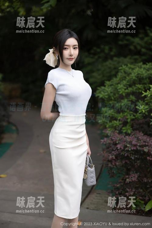 语画界 - 言沫的办公气息：黑丝职场秘书OL精选，任性又职场