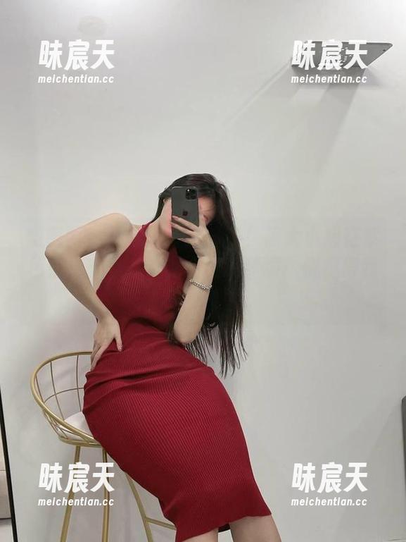 微密圈 - 精选美图注意了！陈大小姐在紫色束身衣里，好像走出了梦境，恍惚得我有点迷。