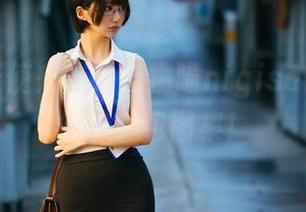福利小天使来袭：魔物喵nigisa带来的白丝护士包图集！