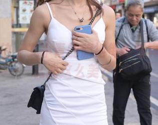 魔镜街拍 – 艾小青的旗袍街拍写真集：怎么能这么美？！