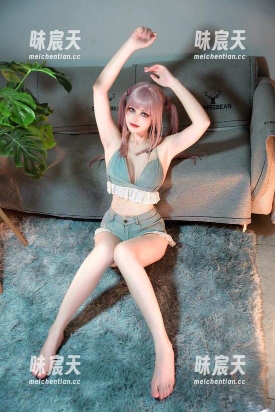 鹿八岁baby与兔女郎的奇妙结合，写真集里的原图你绝对想不到！